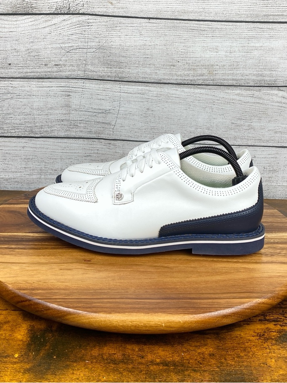 G/FORE Men’s Gallivanter White Leather Brogue Golf Shoes Navy Blue Size 10.5
